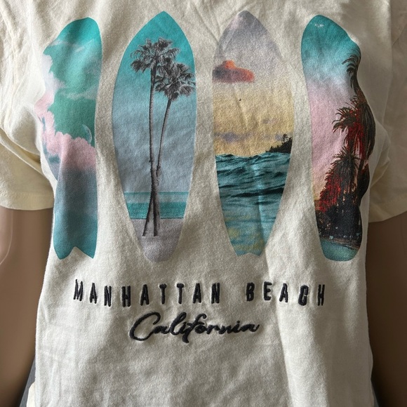 Organic Collective XS Crop Tee - Manhattan Beach California Graphic - Picture 2 of 3